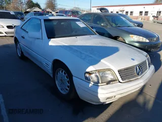 1996 Mercedes-Benz SL 320 with VIN WDBFA63F1TF129925, listed as a IAAI auction lot 41826150 with 142,168 mi miles and . Bid and sale history available at DreamBid. Image 1.