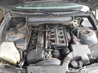 2000 BMW 3 Series 323i z VIN WBAAM3349YCA89943, wystawiony jako IAAI lot #41601117 z przebiegiem 177 726 mil mil oraz . Historia ofert i sprzedaży dostępna na DreamBid. Obrazek 10.