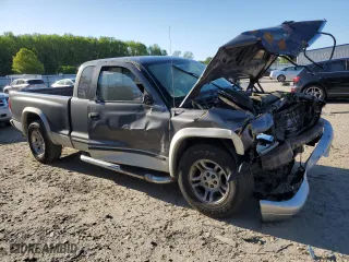 2004 Dodge Dakota SLT with VIN 1D7GL42KX4S597346, listed as a Copart auction lot 52591965 with 116,280 mi miles and Salvage Title. Bid and sale history available at carsss.com. Image 4.