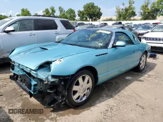 2002 Ford Thunderbird w/Hardtop Premium with VIN 1FAHP60A82Y125798, listed as a Copart auction lot 64193474 with 28,895 mi miles and Salvage Title. Bid and sale history available at carsss.com. Image 1.