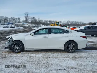 2022 Lexus ES 300h with VIN 58ADA1C17NU025202, listed as a IAAI auction lot 41370590 with 15,105 mi miles and . Bid and sale history available at DreamBid. Image 15.