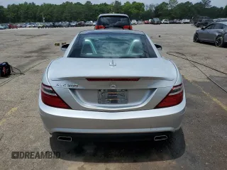 2016 Mercedes-Benz SLK 300 with VIN WDDPK3JA3GF121796, listed as a Copart auction lot 59791585 with 72,896 mi miles and Salvage title. Bid and sale history available at DreamBid. Image 6.
