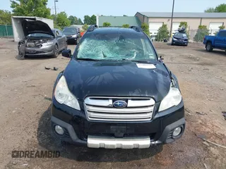 2014 Subaru Outback Limited with VIN 4S4BRDLC4E2280332, listed as a IAAI auction lot 42401656 with 208,997 mi miles and . Bid and sale history available at DreamBid. Image 13.