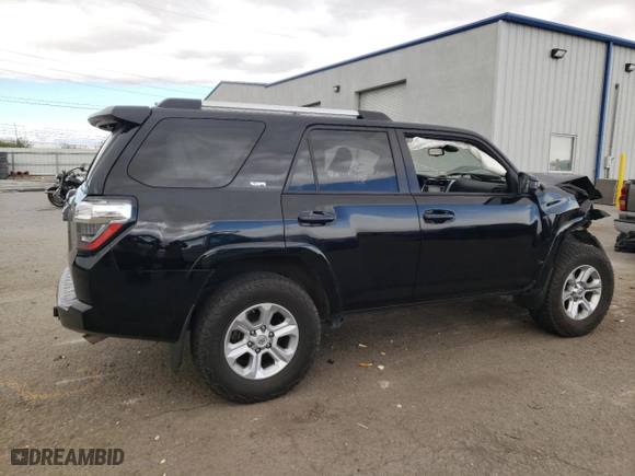 2021 Toyota 4Runner SR5 with VIN JTEEU5JR7M5247640, listed as a Copart auction lot 76737194 with 81,958 mi miles and Salvage Title. Bid and sale history available at carsss.com. Image 3.