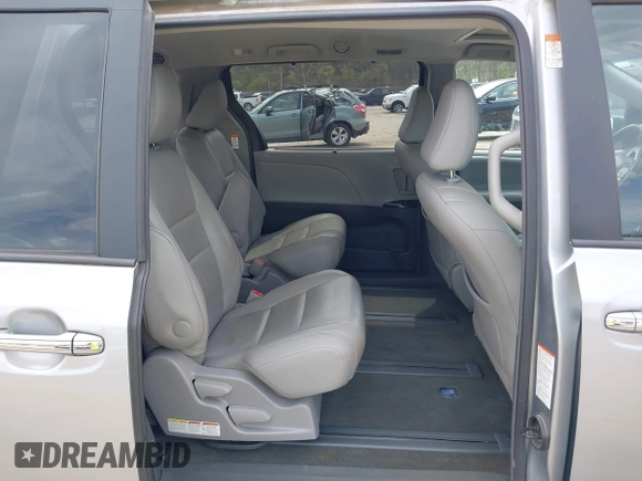 2017 Toyota Sienna XLE with VIN 5TDDZ3DC4HS164017, listed as a IAAI auction lot 41983055 with 90,702 mi miles and . Bid and sale history available at DreamBid. Image 8.