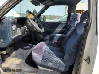 1996 GMC Sonoma with VIN 1GTCS144XT8504023, listed as a Copart auction lot 50996815 with 116,670 mi miles and Salvage Title. Bid and sale history available at carsss.com. Image 7.