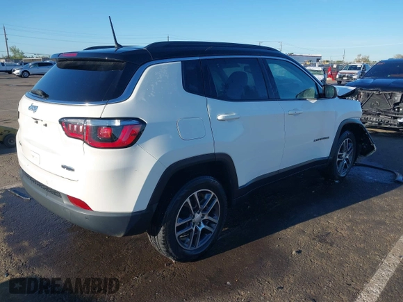 2018 Jeep Compass Latitude with VIN 3C4NJDBB5JT103587, listed as a IAAI auction lot 41944613 with 54,104 mi miles. Bid and sale history available at carsss.com. Image 4.