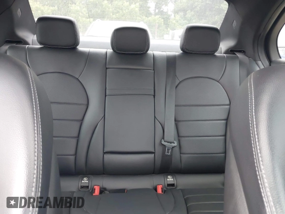 2019 Mercedes-Benz C 300 z VIN 55SWF8DB0KU307061, wystawiony jako IAAI lot #42143403 z przebiegiem Nie podano mil oraz . Historia ofert i sprzedaży dostępna na DreamBid. Obrazek 19.