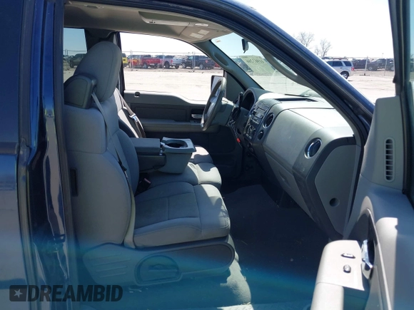 2006 Ford F-150 XLT with VIN 1FTPX14506NA41570, listed as a IAAI auction lot 41963266 with 151,380 mi miles. Bid and sale history available at carsss.com. Image 5.