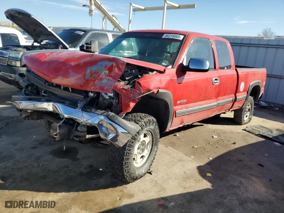 2000 Chevrolet Silverado 1500 LT with VIN 1GCEK19T2YE343944, listed as a Copart auction lot 46315065 with NaN miles and Salvage Title. Bid and sale history available at carsss.com. Image 1.