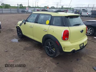 2012 MINI Countryman S z VIN WMWZC3C59CWL82955, wystawiony jako IAAI lot #42237702 z przebiegiem 61 903 mil mil oraz . Historia ofert i sprzedaży dostępna na DreamBid. Obrazek 3.