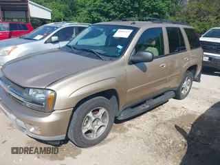 2005 Chevrolet TrailBlazer LS with VIN 1GNDS13S552348684, listed as a IAAI auction lot 42091315 with 216,602 mi miles and . Bid and sale history available at DreamBid. Image 2.