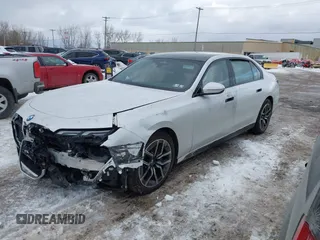 2024 BMW 7 Series 760i xDrive with VIN WBA33EJ04RCR03034, listed as a IAAI auction lot 41443346 with 4,938 mi miles. Bid and sale history available at carsss.com. Image 2.