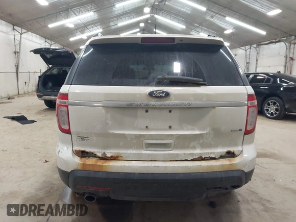2013 Ford Explorer z VIN 1FM5K8B83DGA61532, wystawiony jako IAAI lot #42203941 z przebiegiem 191 304 mil mil oraz . Historia ofert i sprzedaży dostępna na DreamBid. Obrazek 16.