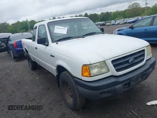 2002 Ford Ranger XL z VIN 1FTZR15E32TA64655, wystawiony jako IAAI lot #42257575 z przebiegiem 123 101 mil mil oraz . Historia ofert i sprzedaży dostępna na DreamBid. Obrazek 1.