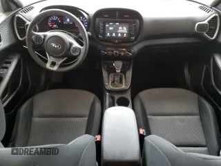 2021 Kia Soul S with VIN KNDJ23AU7M7147253, listed as a Copart auction lot 55534585 with 57,795 mi miles and Clean Title. Bid and sale history available at DreamBid. Image 8.