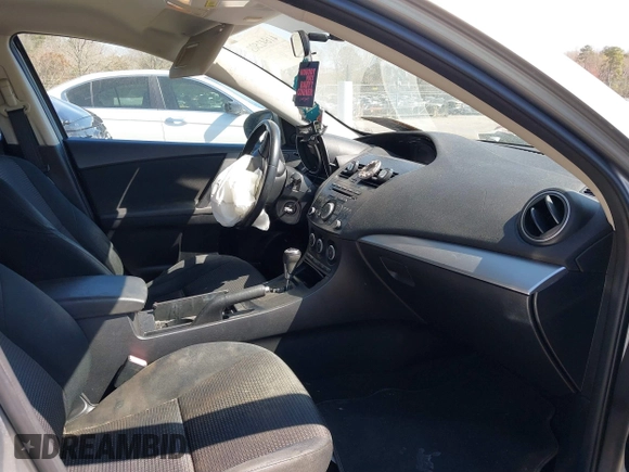 2013 Mazda 3 i Touring with VIN JM1BL1V75D1819095, listed as a IAAI auction lot 41841503 with 192,685 mi miles and . Bid and sale history available at DreamBid. Image 5.