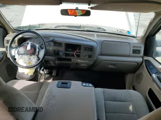 2001 Ford Super Duty F-250 XL with VIN 1FTNX21S51EA42259, listed as a Copart auction lot 52824435 with 183,134 mi miles and Salvage Title. Bid and sale history available at carsss.com. Image 8.