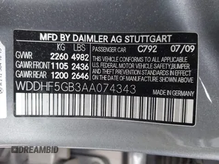 2010 Mercedes-Benz E-Class E 350 Luxury with VIN WDDHF5GB3AA074343, listed as a IAAI auction lot 42047130 with 127,000 mi miles. Bid and sale history available at carsss.com. Image 9.