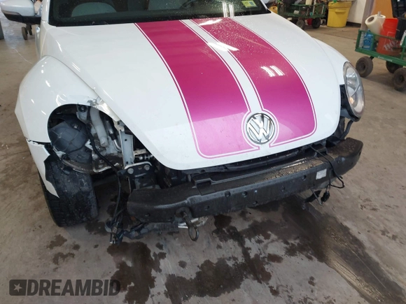 2017 Volkswagen Beetle 1.8T Fleet with VIN 3VWF17AT2HM629497, listed as a IAAI auction lot 41181493 with 68,564 mi miles. Bid and sale history available at carsss.com. Image 6.