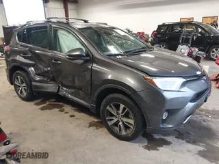 2016 Toyota RAV4 XLE with VIN 2T3RFREV5GW533000, listed as a IAAI auction lot 41200794 with 70,189 mi miles. Bid and sale history available at carsss.com. Image 1.