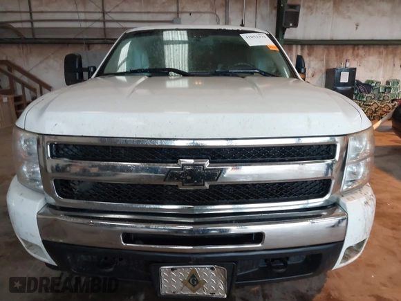 2011 Chevrolet Silverado 1500 LT with VIN 3GCPKSE34BG310982, listed as a IAAI auction lot 41053374 with 278,024 mi miles. Bid and sale history available at carsss.com. Image 6.