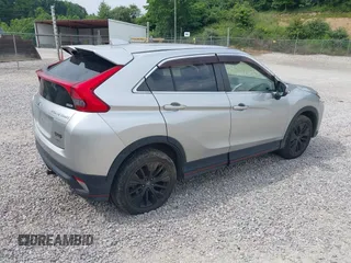 2019 Mitsubishi Eclipse Cross LE z VIN JA4AT4AA0KZ030487, wystawiony jako IAAI lot #42504055 z przebiegiem 93 412 mil mil oraz . Historia ofert i sprzedaży dostępna na DreamBid. Obrazek 4.