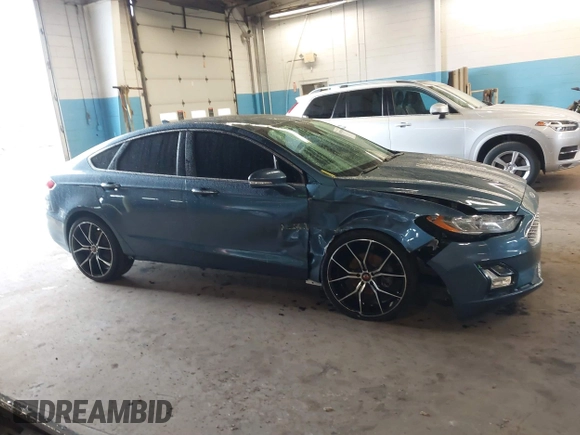 2019 Ford Fusion SEL with VIN 3FA6P0CD6KR145380, listed as a IAAI auction lot 40911980 with 58,825 mi miles. Bid and sale history available at carsss.com. Image 13.