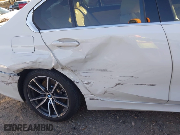 2020 BMW 3 Series 330i z VIN 3MW5R1J06L8B11272, wystawiony jako IAAI lot #41376487 z przebiegiem 28 683 mil mil oraz . Historia ofert i sprzedaży dostępna na DreamBid. Obrazek 19.