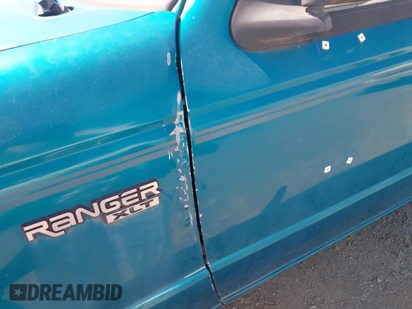 1994 Ford Ranger Splash z VIN 1FTCR14X1RPB54821, wystawiony jako IAAI lot #42386817 z przebiegiem 222 997 mil mil oraz . Historia ofert i sprzedaży dostępna na DreamBid. Obrazek 12.