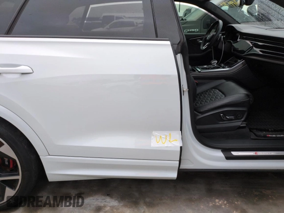 2021 Audi RS Q8 z VIN WU1ARBF16MD008966, wystawiony jako Copart lot #74957414 z przebiegiem Nie podano mil oraz Nie do naprawy • Non repairable. Historia ofert i sprzedaży dostępna na DreamBid. Obrazek 13.