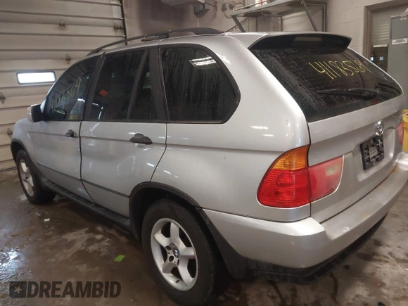 2001 BMW X5 3.0i with VIN WBAFA53571LM79025, listed as a IAAI auction lot 41183569 with 255,640 mi miles. Bid and sale history available at carsss.com. Image 3.
