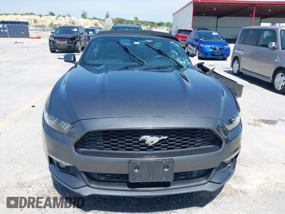 2016 Ford Mustang EcoBoost Premium z VIN 1FATP8UHXG5299412, wystawiony jako IAAI lot #42202822 z przebiegiem 121 693 mil mil oraz . Historia ofert i sprzedaży dostępna na DreamBid. Obrazek 13.