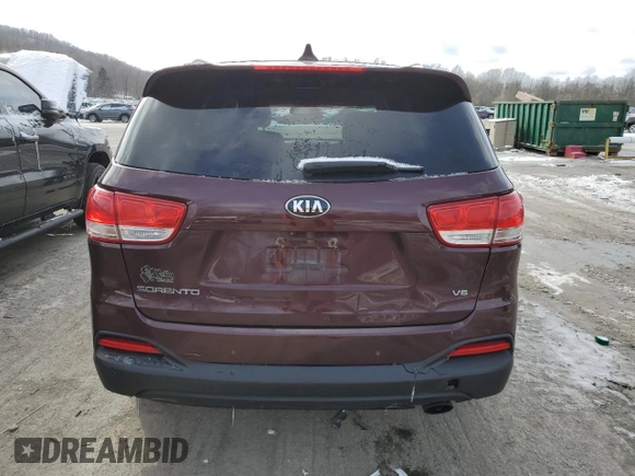 2016 Kia Sorento LX z VIN 5XYPGDA55GG114138, wystawiony jako Copart lot #45739435 z przebiegiem 100 010 mil mil oraz Szkoda całkowita • Salvage title. Historia ofert i sprzedaży dostępna na DreamBid. Obrazek 6.