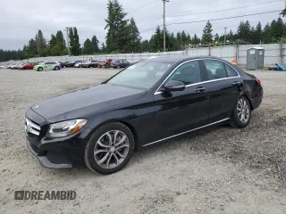 2016 Mercedes-Benz C 300 z VIN 55SWF4JB6GU177923, wystawiony jako Copart lot #60369825 z przebiegiem 76 414 mil mil oraz Szkoda całkowita • Salvage title. Historia ofert i sprzedaży dostępna na DreamBid. Obrazek 1.