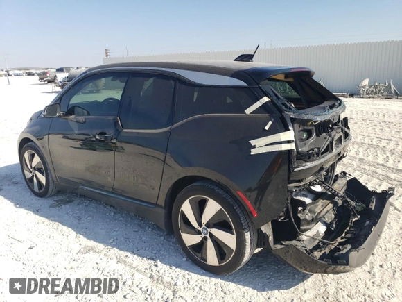 2019 BMW i3 with VIN WBY8P4C54K7D03050, listed as a Copart auction lot 76057684 with 31,858 mi miles and Salvage Title. Bid and sale history available at carsss.com. Image 2.