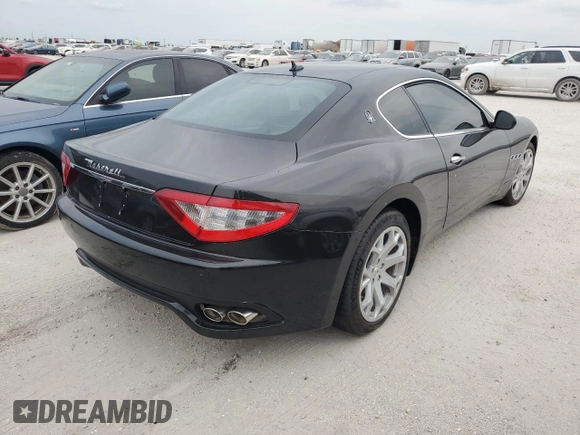 2011 Maserati GranTurismo with VIN ZAM45GLA9B0055576, listed as a Copart auction lot 75262584 with Not provided miles and Non repairable. Bid and sale history available at DreamBid. Image 3.