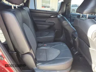 2021 Toyota Highlander XSE z VIN 5TDLZRBH6MS076478, wystawiony jako Copart lot #49897455 z przebiegiem 102 439 mil mil oraz Szkoda całkowita • Salvage title. Historia ofert i sprzedaży dostępna na DreamBid. Obrazek 12.