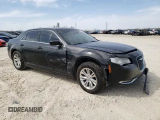 2016 Chrysler 300 Limited with VIN 2C3CCAAG2GH282531, listed as a Copart auction lot 48050965 with 195,634 mi miles and Salvage Title. Bid and sale history available at carsss.com. Image 4.