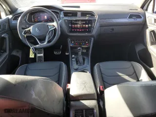 2024 Volkswagen Tiguan SEL R-Line with VIN 3VV4B7AX1RM099293, listed as a Copart auction lot 78489644 with 0 mi miles and Salvage Title. Bid and sale history available at carsss.com. Image 8.