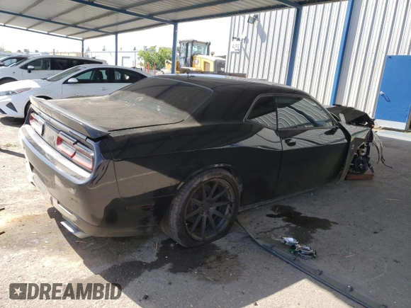 2016 Dodge Challenger R/T Scat Pack z VIN 2C3CDZFJ3GH284689, wystawiony jako Copart lot #54417855 z przebiegiem 139 940 mil mil oraz Szkoda całkowita • Salvage title. Historia ofert i sprzedaży dostępna na DreamBid. Obrazek 3.