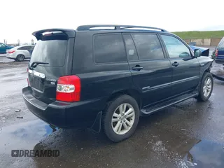 2006 Toyota Highlander z VIN JTEDW21A660011575, wystawiony jako IAAI lot #41799387 z przebiegiem 177 209 mil mil oraz . Historia ofert i sprzedaży dostępna na DreamBid. Obrazek 4.