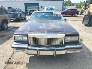 1987 Chevrolet Caprice z VIN 1G1BU51H7H9156079, wystawiony jako Copart lot #60443124 z przebiegiem 44 452 mil mil oraz Szkoda całkowita • Salvage title. Historia ofert i sprzedaży dostępna na DreamBid. Obrazek 5.