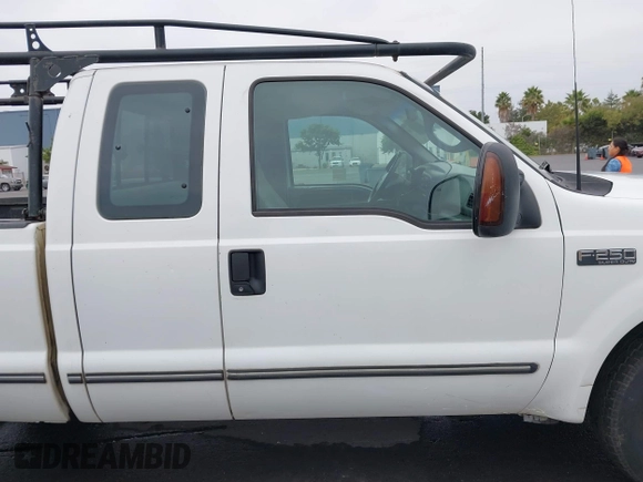1999 Ford F-250 XL с VIN 1FTNX20L2XEC79228, выставлен на аукционе IAAI как лот 40369897 с пробегом 256 289 миль миль и . История ставок и продаж доступна на DreamBid. Изображение 14.
