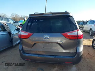 2019 Toyota Sienna XLE Auto Access Seat with VIN 5TDYZ3DC4KS971453, listed as a IAAI auction lot 41394821 with 93,308 mi miles. Bid and sale history available at carsss.com. Image 16.