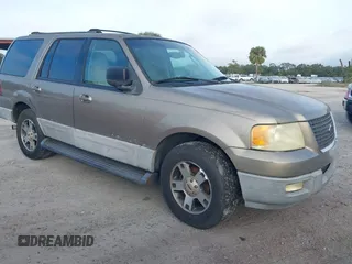 2003 Ford Expedition Special Service with VIN 1FMRU15W53LA44296, listed as a IAAI auction lot 41084481 with 1 mi miles. Bid and sale history available at carsss.com. Image 1.