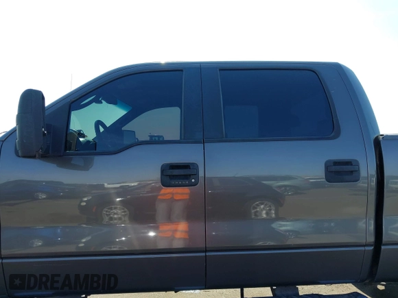 2007 Ford F-150 XLT с VIN 1FTPW14547KD05704, выставлен на аукционе IAAI как лот 42477549 с пробегом 303 039 миль миль и . История ставок и продаж доступна на DreamBid. Изображение 14.