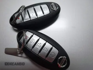 2016 Nissan Maxima SV z VIN 1N4AA6AP2GC437206, wystawiony jako IAAI lot #42082780 z przebiegiem Nie podano mil oraz . Historia ofert i sprzedaży dostępna na DreamBid. Obrazek 11.