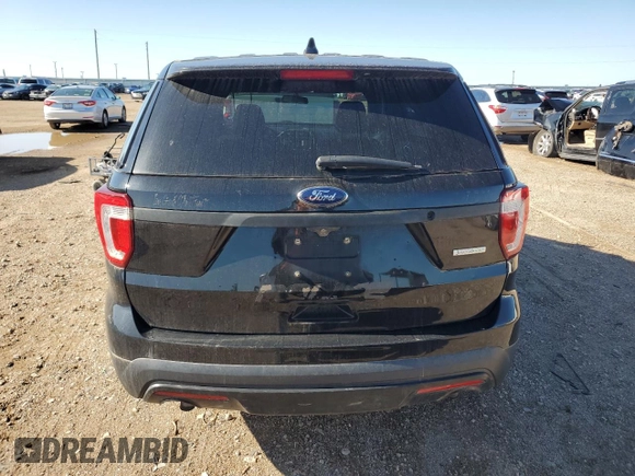 2017 Ford Police Interceptor Utility z VIN 1FM5K8AT9HGC34661, wystawiony jako Copart lot #55511315 z przebiegiem 68 705 mil mil oraz Czysty tytuł • Clean title. Historia ofert i sprzedaży dostępna na DreamBid. Obrazek 6.