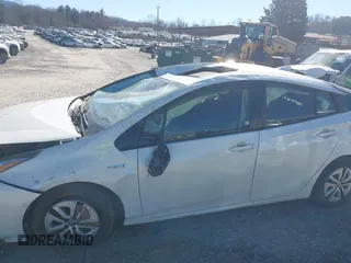 2018 Toyota Prius Two with VIN JTDKARFU2J3054890, listed as a IAAI auction lot 41639655 with 144,967 mi miles. Bid and sale history available at carsss.com. Image 6.
